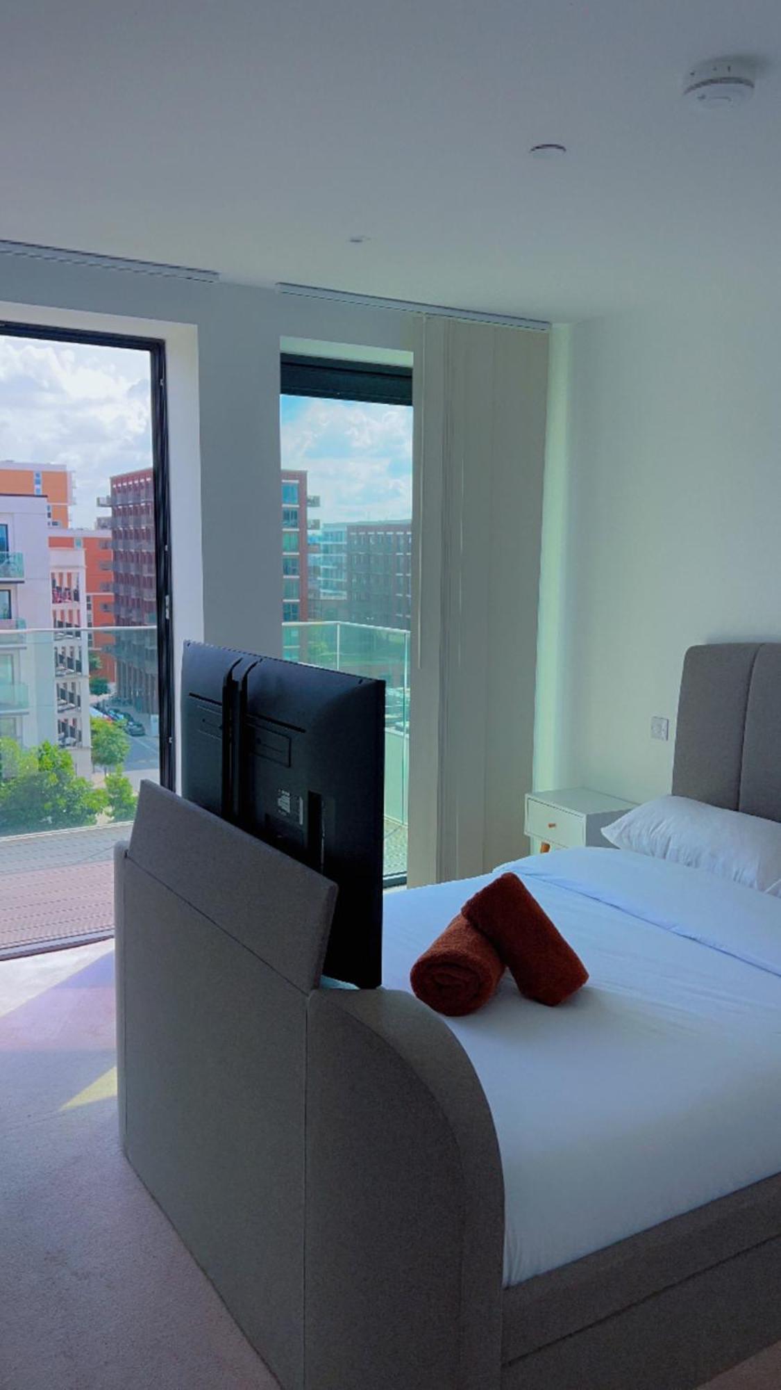 Ds Rentals - Entire 1 Bedroom Apartment London Exterior foto